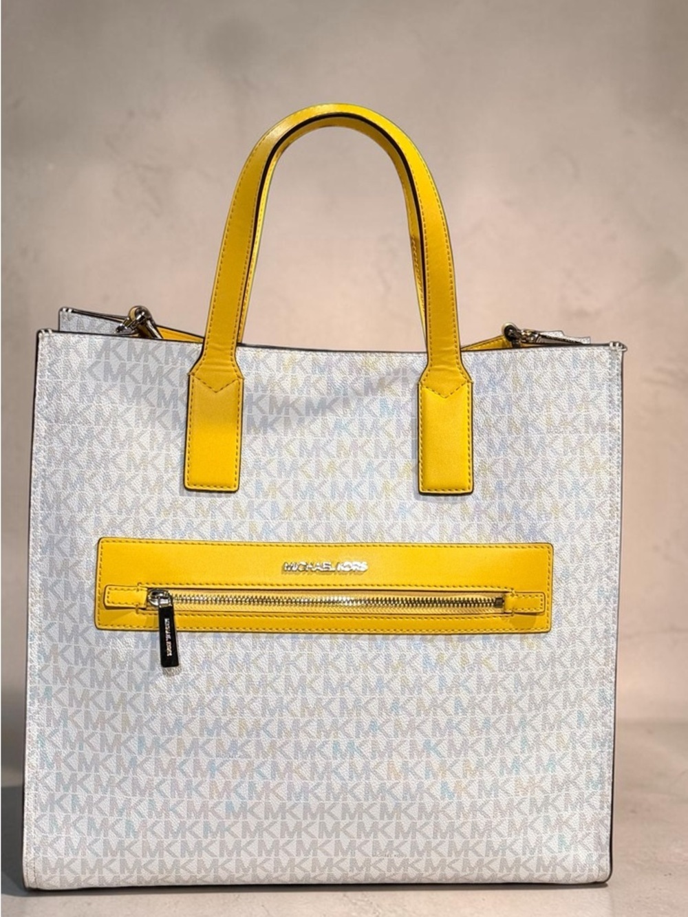 Michael Kors Kenly Large Signature Tote Bag White Yellow Citrus - Picture 2 of 12